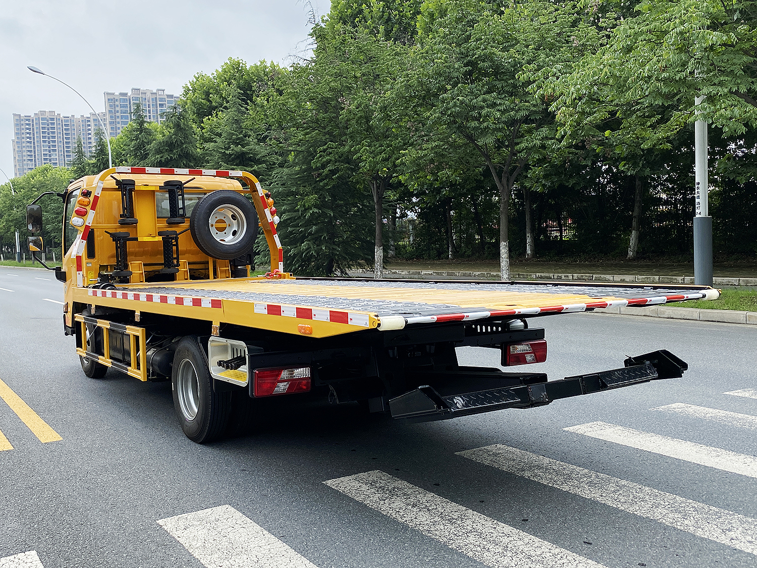 國六江鈴凱運藍牌一體板清障車